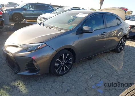 2017 Toyota Corolla Se z USA, uszkodzony, nr VIN 5YFBURHE5HP733941